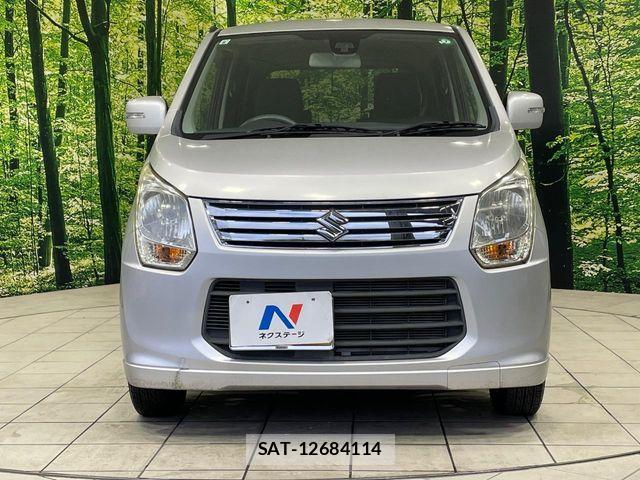 Suzuki WAGON R 2013-08 8884629-13