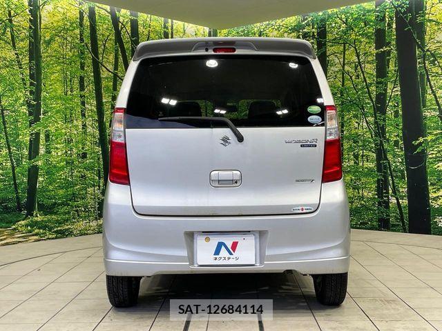 Suzuki WAGON R 2013-08 8884629-14