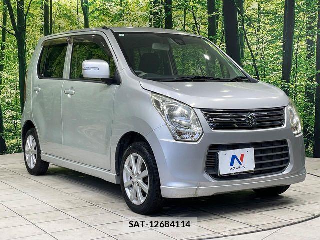 Suzuki WAGON R 2013-08 8884629-15