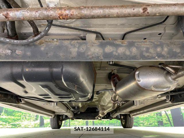 Suzuki WAGON R 2013-08 8884629-18