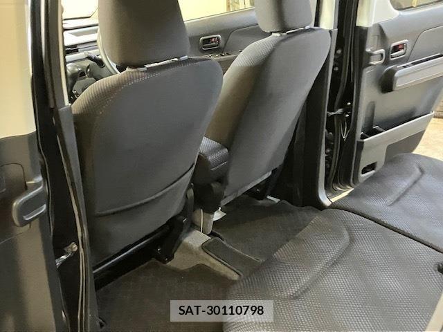 Suzuki WAGON R 2017-02 6818083-11
