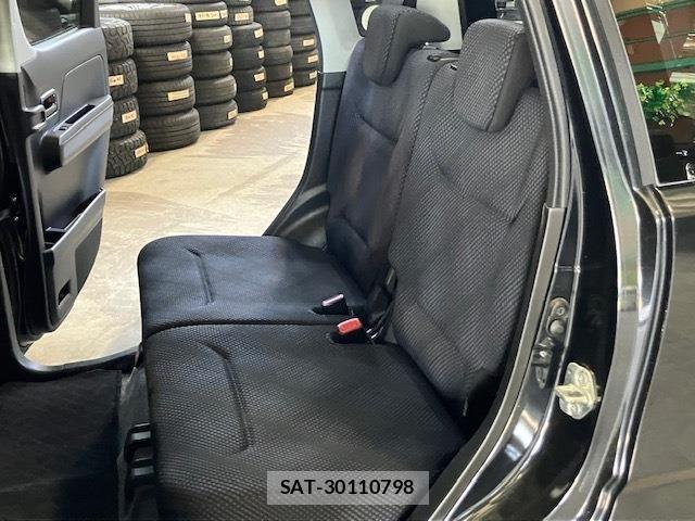 Suzuki WAGON R 2017-02 6818083-12