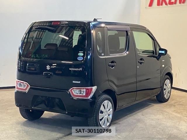 Suzuki WAGON R 2017-02 6818083-6