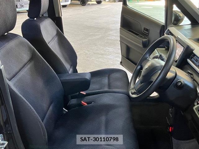 Suzuki WAGON R 2017-02 6818083-8