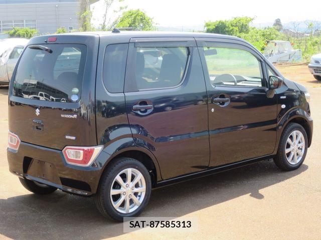 Suzuki WAGON R 2017-12 6915552-2