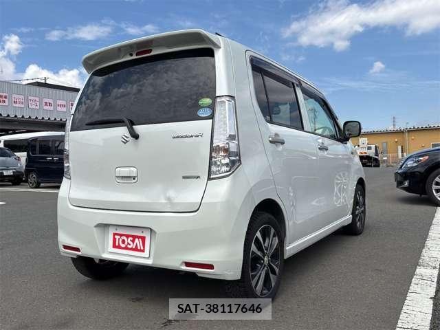 Suzuki WAGON R 2014-01 6915542-20