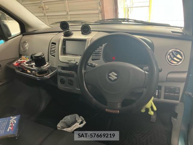 Suzuki WAGON R 2010-11 6915553-12