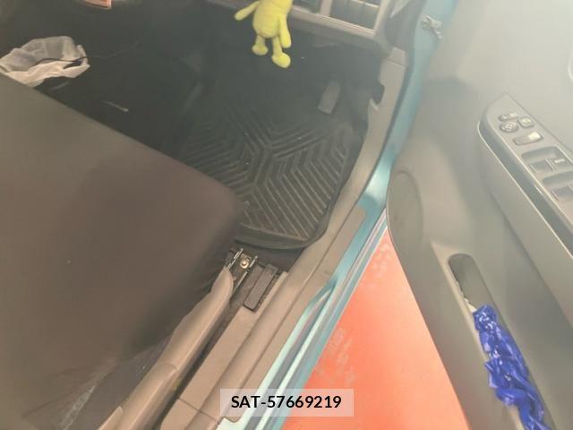 Suzuki WAGON R 2010-11 6915553-14