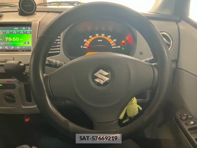 Suzuki WAGON R 2010-11 6915553-17