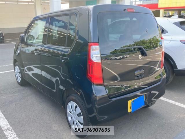 Suzuki WAGON R 2016-03 7061445-12