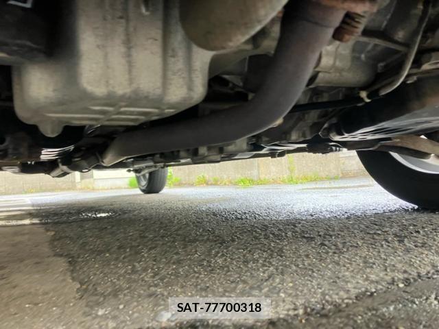 Suzuki WAGON R 2013-08 7227308-2