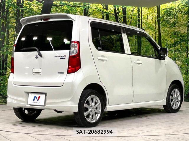 Suzuki WAGON R 2014-02 7252887-17