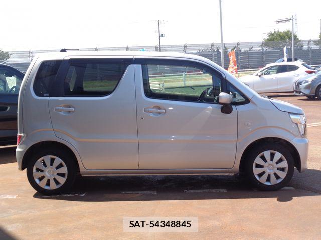 Suzuki WAGON R 2021-03 7621434-4
