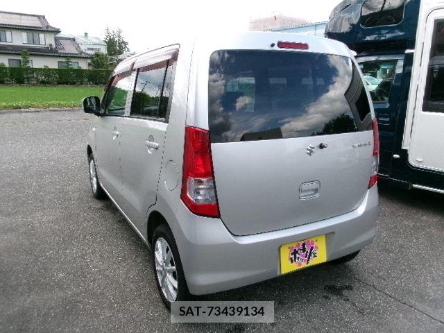 Suzuki WAGON R 2011-07 7621436-5