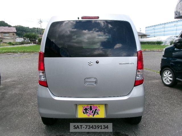 Suzuki WAGON R 2011-07 7621436-6