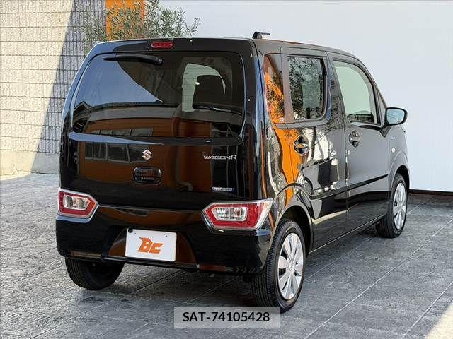 Suzuki WAGON R 2021-08 7981610-14