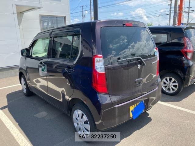 Suzuki WAGON R 2015-12 8039272-8