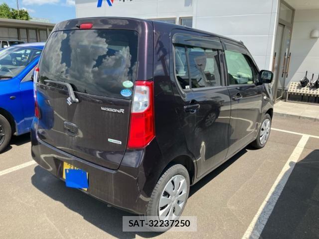 Suzuki WAGON R 2015-12 8039272-6