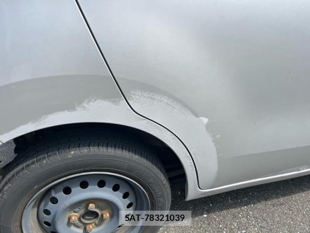 Suzuki WAGON R 2015-12 8102804-4
