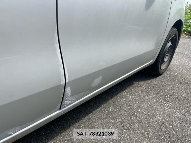 Suzuki WAGON R 2015-12 8102804-6