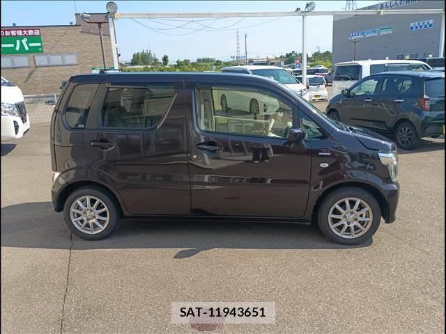 Suzuki WAGON R 2017-05 8102800-3