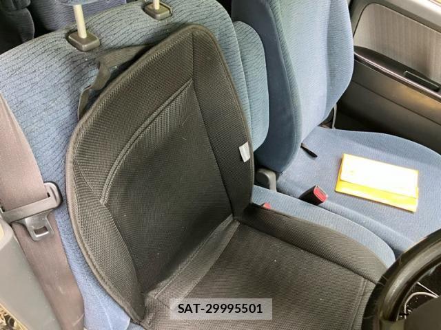 Suzuki WAGON R 2005-01 8247201-17