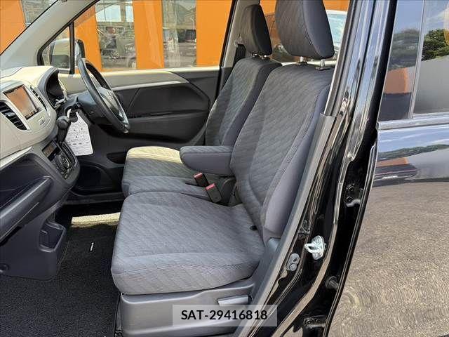 Suzuki WAGON R 2014-08 8318192-16