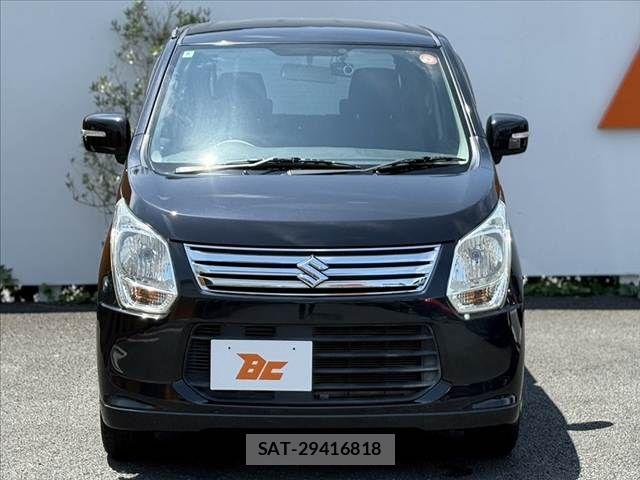 Suzuki WAGON R 2014-08 8318192-8