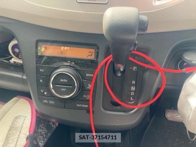 Suzuki WAGON R 2014-01 8369852-11