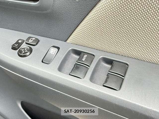 Suzuki WAGON R 2013-08 8369851-9