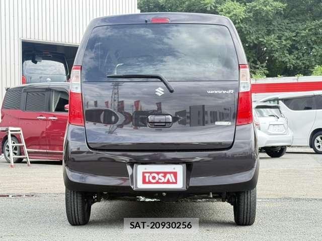 Suzuki WAGON R 2013-08 8369851-18