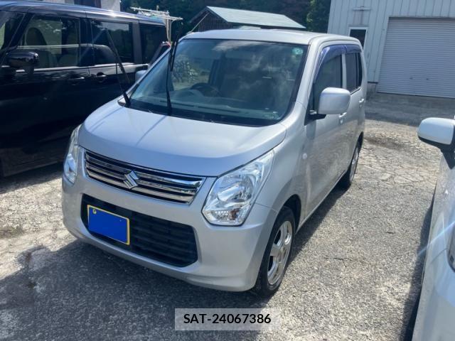 Suzuki WAGON R 2013-06 8415937-2