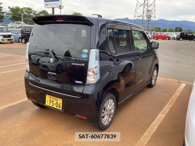 Suzuki WAGON R 2014-11 8439132-4