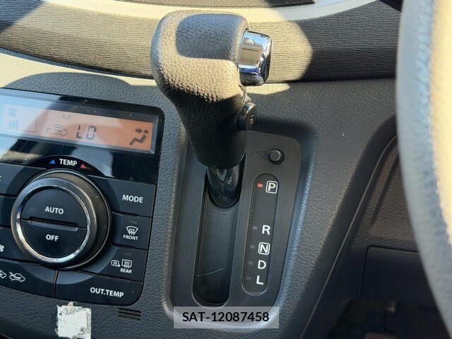 Suzuki WAGON R 2013-12 8629842-10