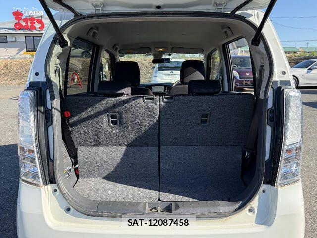 Suzuki WAGON R 2013-12 8629842-19