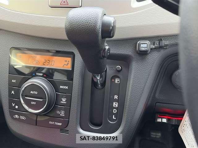 Suzuki WAGON R 2015-04 8851129-15