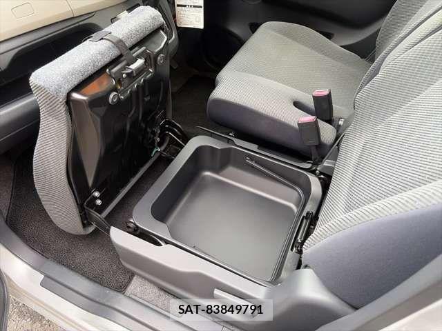 Suzuki WAGON R 2015-04 8851129-19