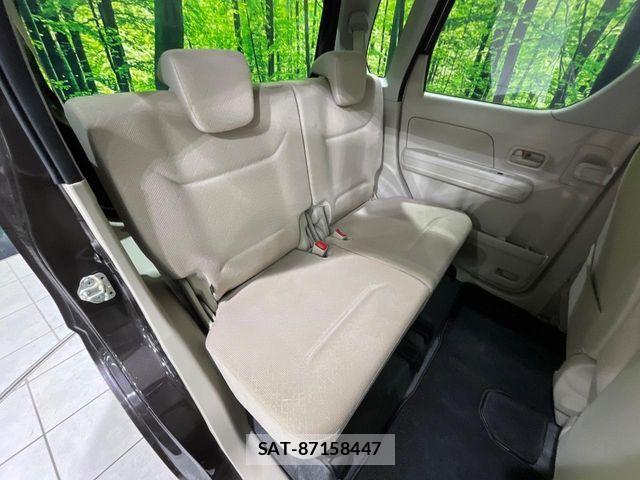 Suzuki WAGON R 2017-04 8851126-7