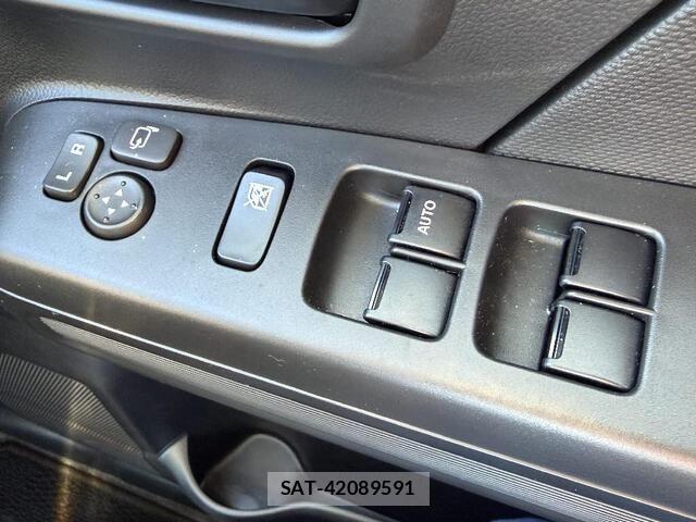 Suzuki WAGON R 2025-05 8883031-11