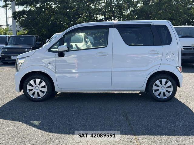 Suzuki WAGON R 2025-05 8883031-25