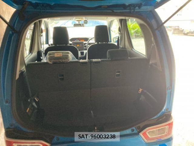 Suzuki WAGON R 2022-06 8883032-11