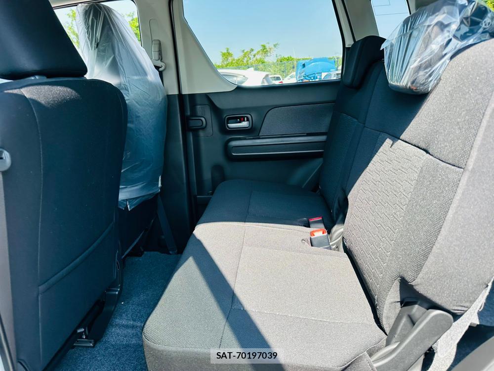 Suzuki WAGON R 2026 6763711-9
