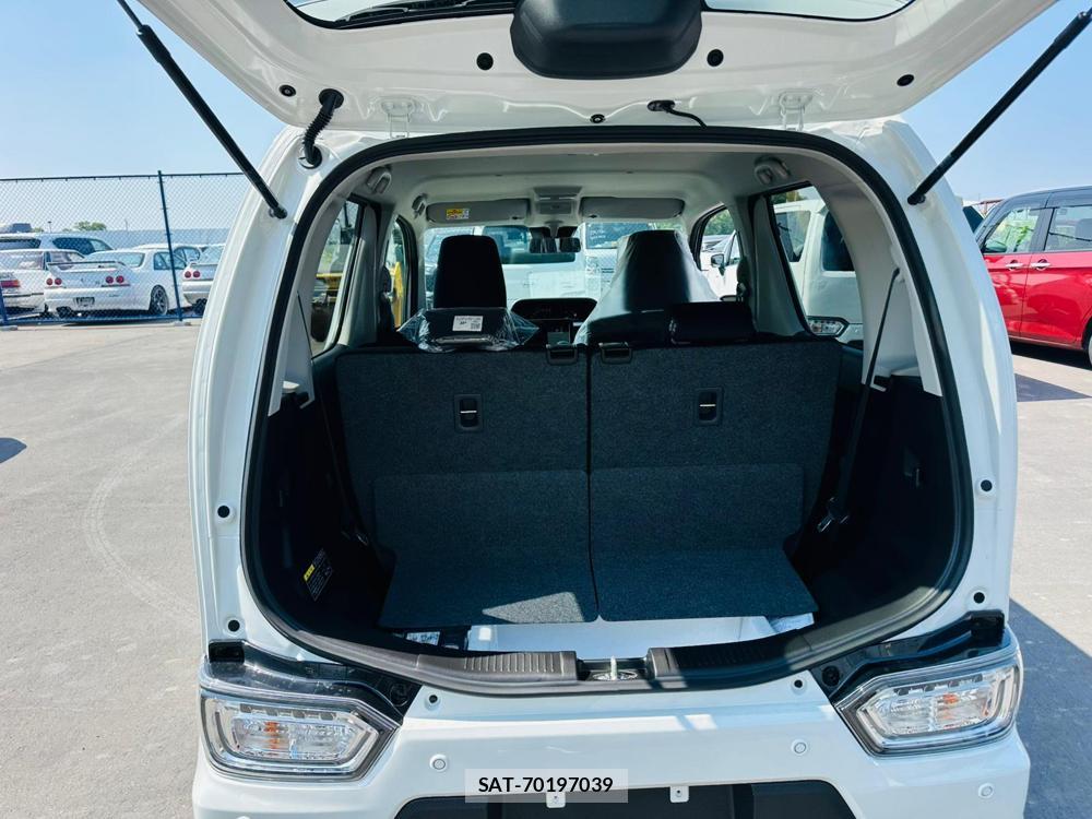 Suzuki WAGON R 2026 6763711-23
