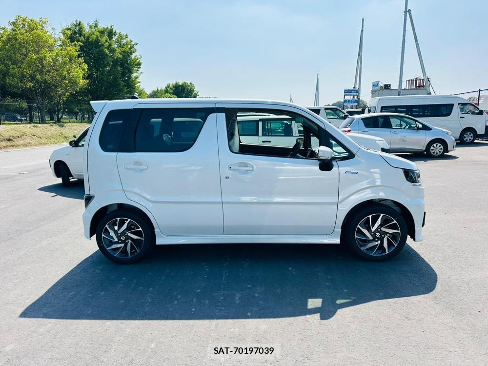 Suzuki WAGON R 2026 6763711-5