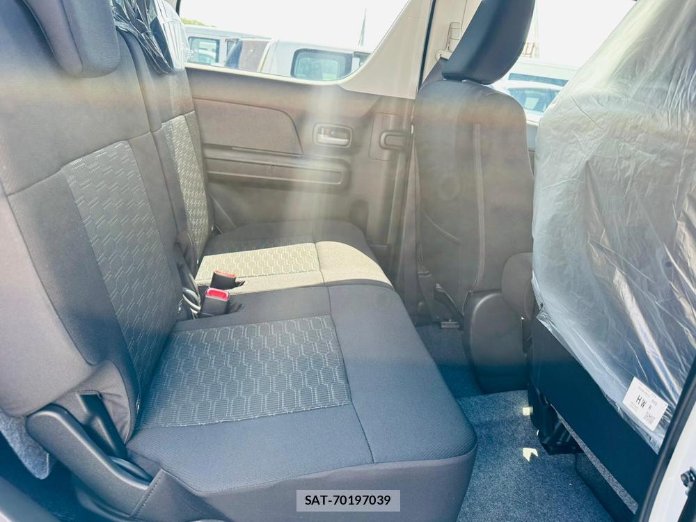 Suzuki WAGON R 2026 6763711-8