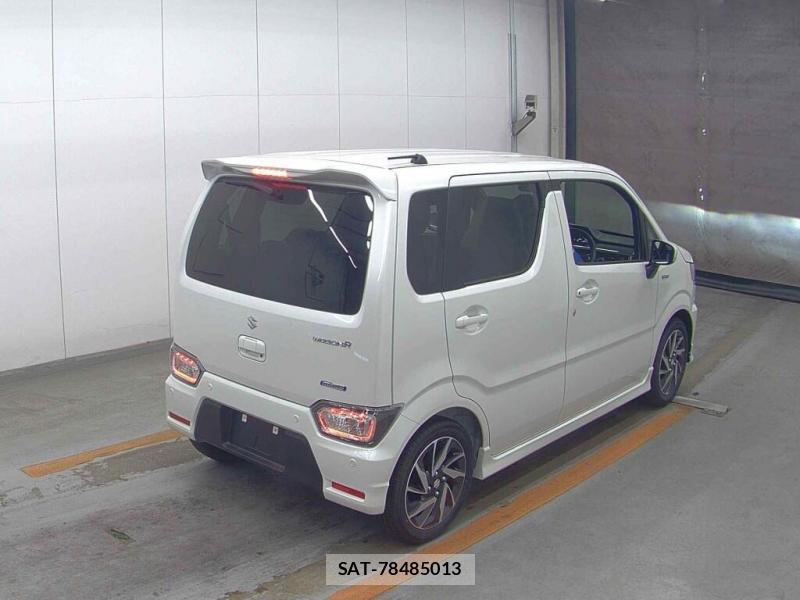 Suzuki WAGON R 2026-06 7686365-1