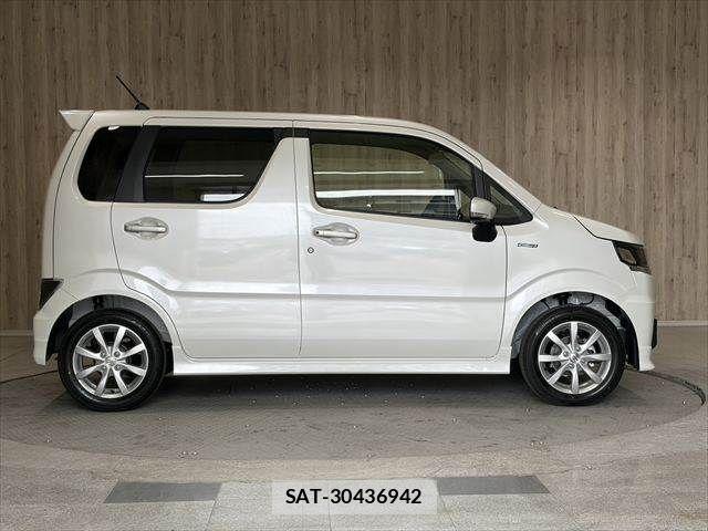 Suzuki WAGON R 2025-12 7227318-12