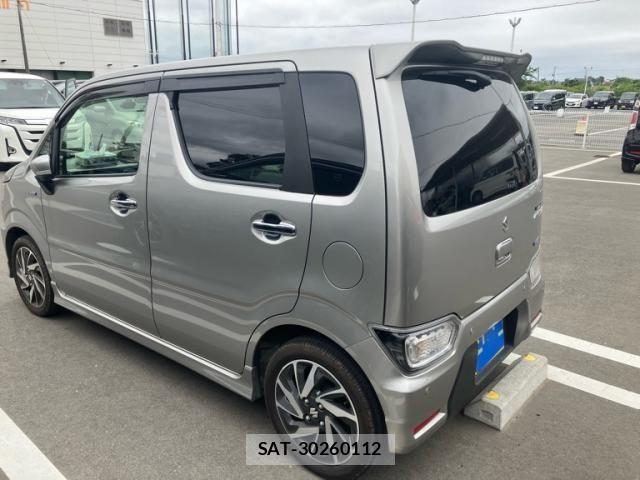 Suzuki WAGON R 2023-08 7621438-4