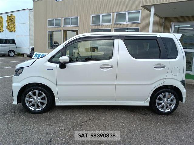 Suzuki WAGON R 2022-09 8338556-4