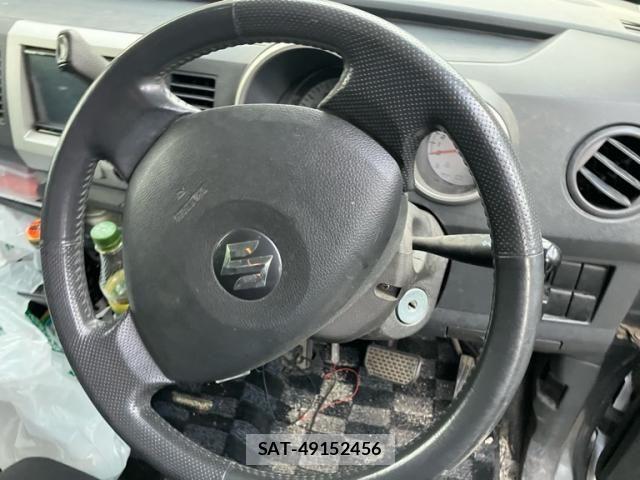 Suzuki WAGON R 2004-03 8232466-13